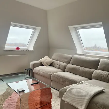 Panorama Apartment *